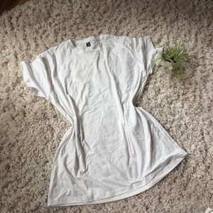 Simple and stylish Casual White extremely soft flowy men’s extra large white T-s